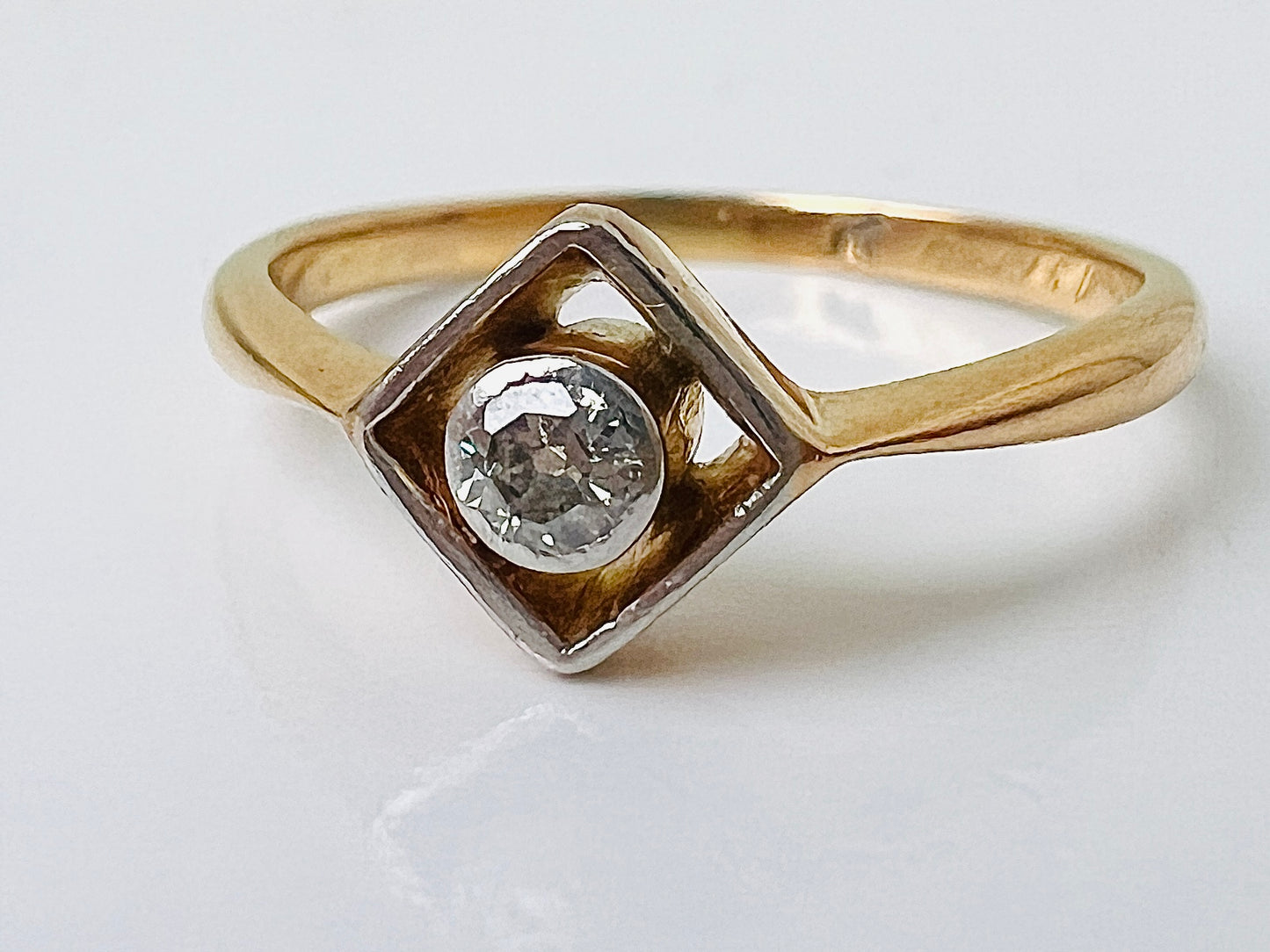 Antique 18ct Gold Diamond Ring