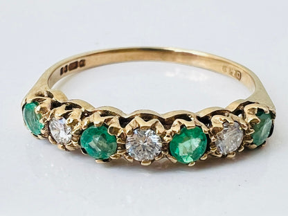 Vintage 9ct Gold Emerald & Diamond Ring