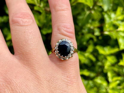 Vintage 9ct Gold Sapphire & Diamond Ring