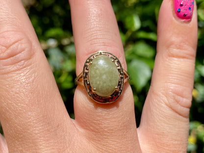 9ct Gold Jade Ring