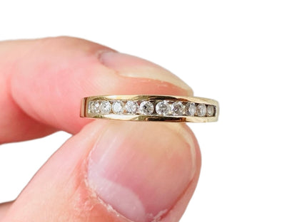 9ct Gold Ten-Stone 0.26ct Diamond Ring