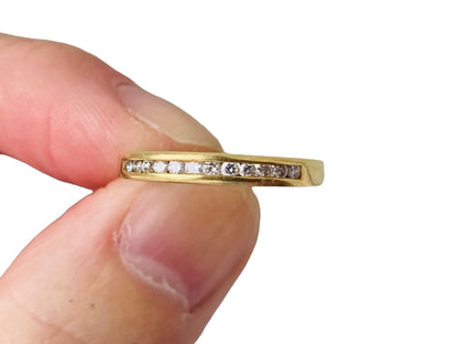 18ct Gold Twelve-Stone Diamond Ring