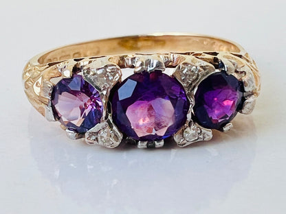 Vintage 9ct Gold Amethyst & Diamond Ring