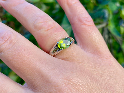 9ct Gold Peridot Ring