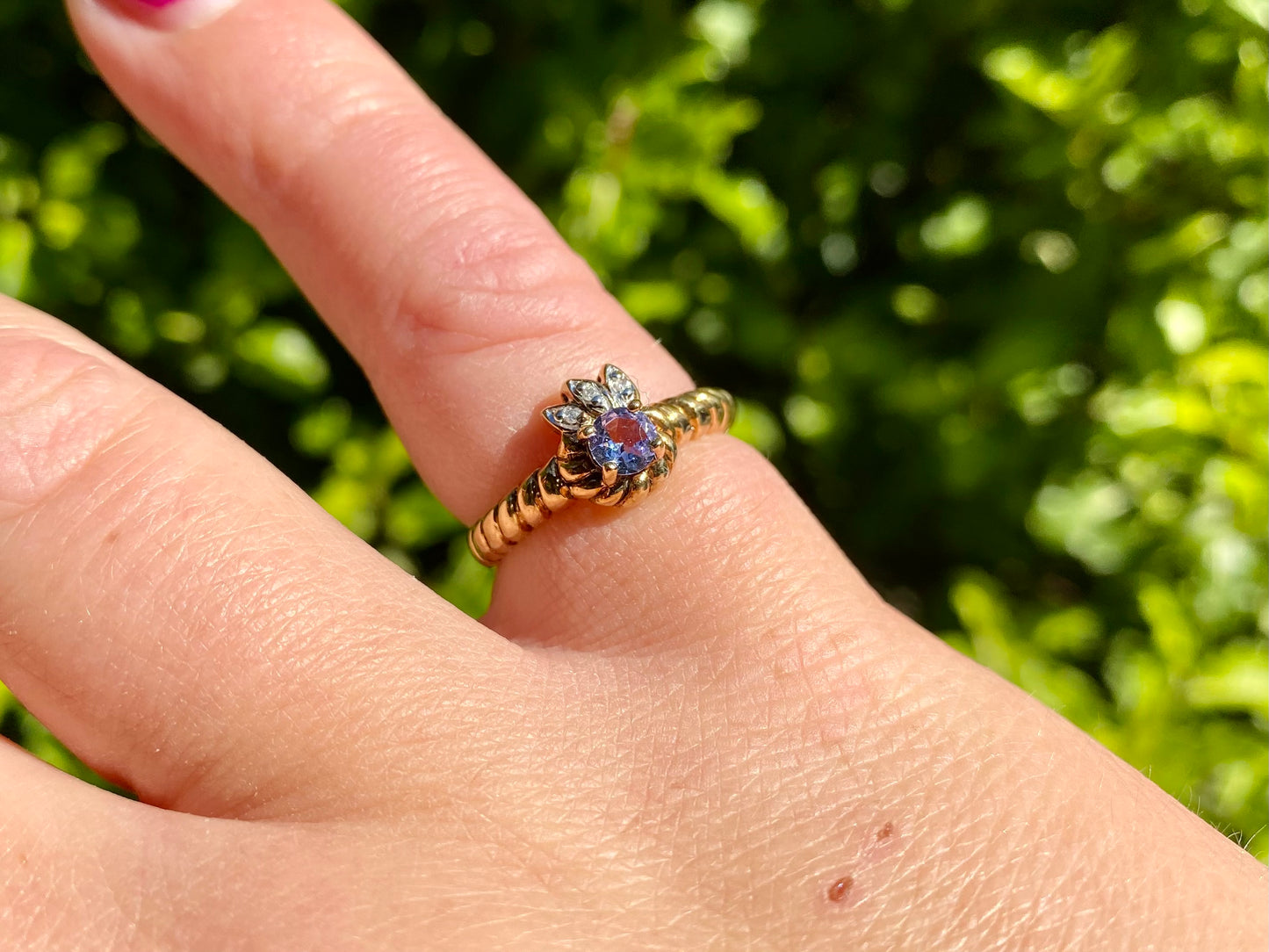 9ct Gold Tanzanite & Diamond Ring