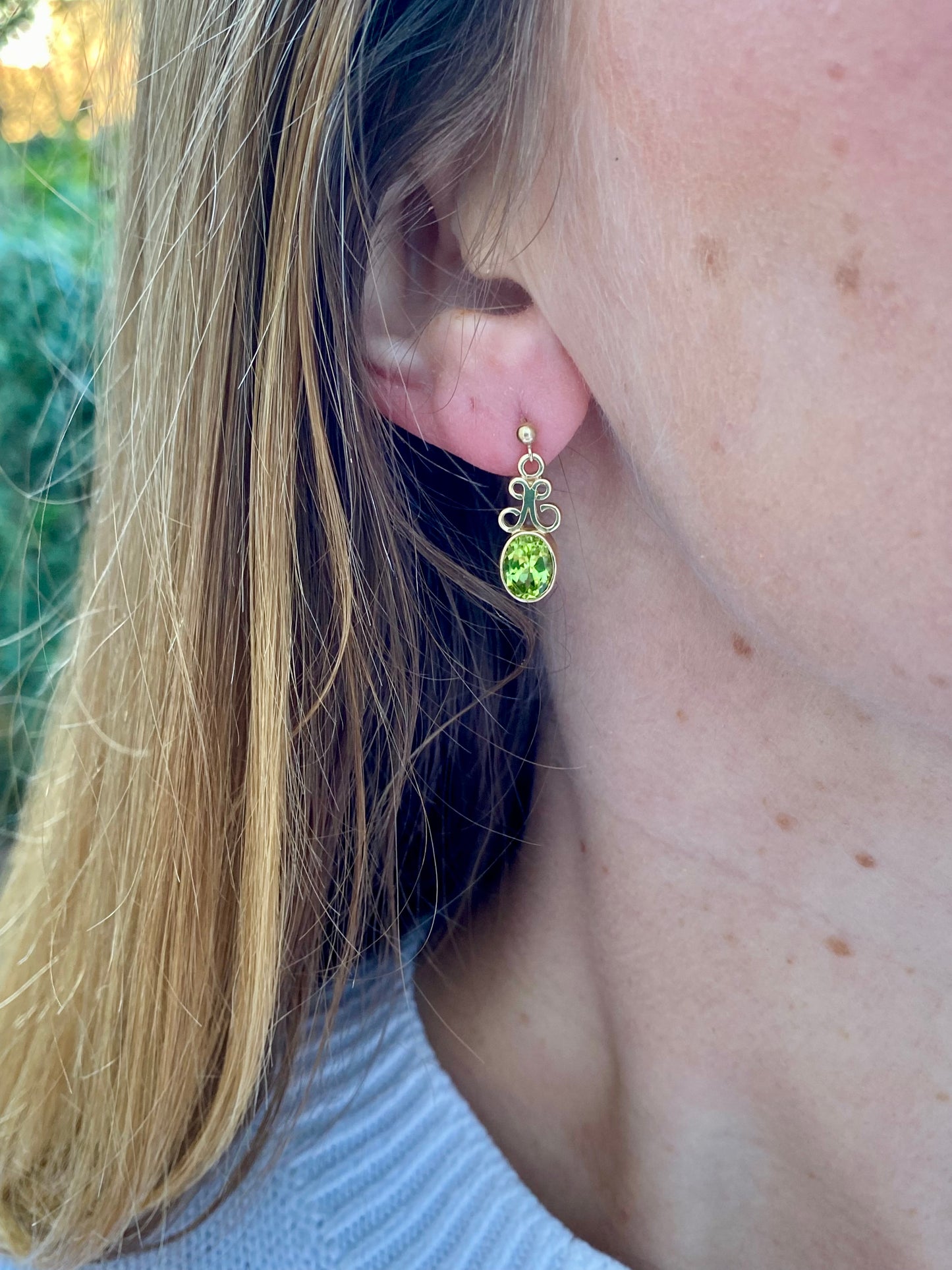 9ct Gold Peridot Earrings