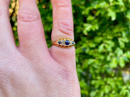 Antique 18ct Gold Sapphire & Diamond Ring