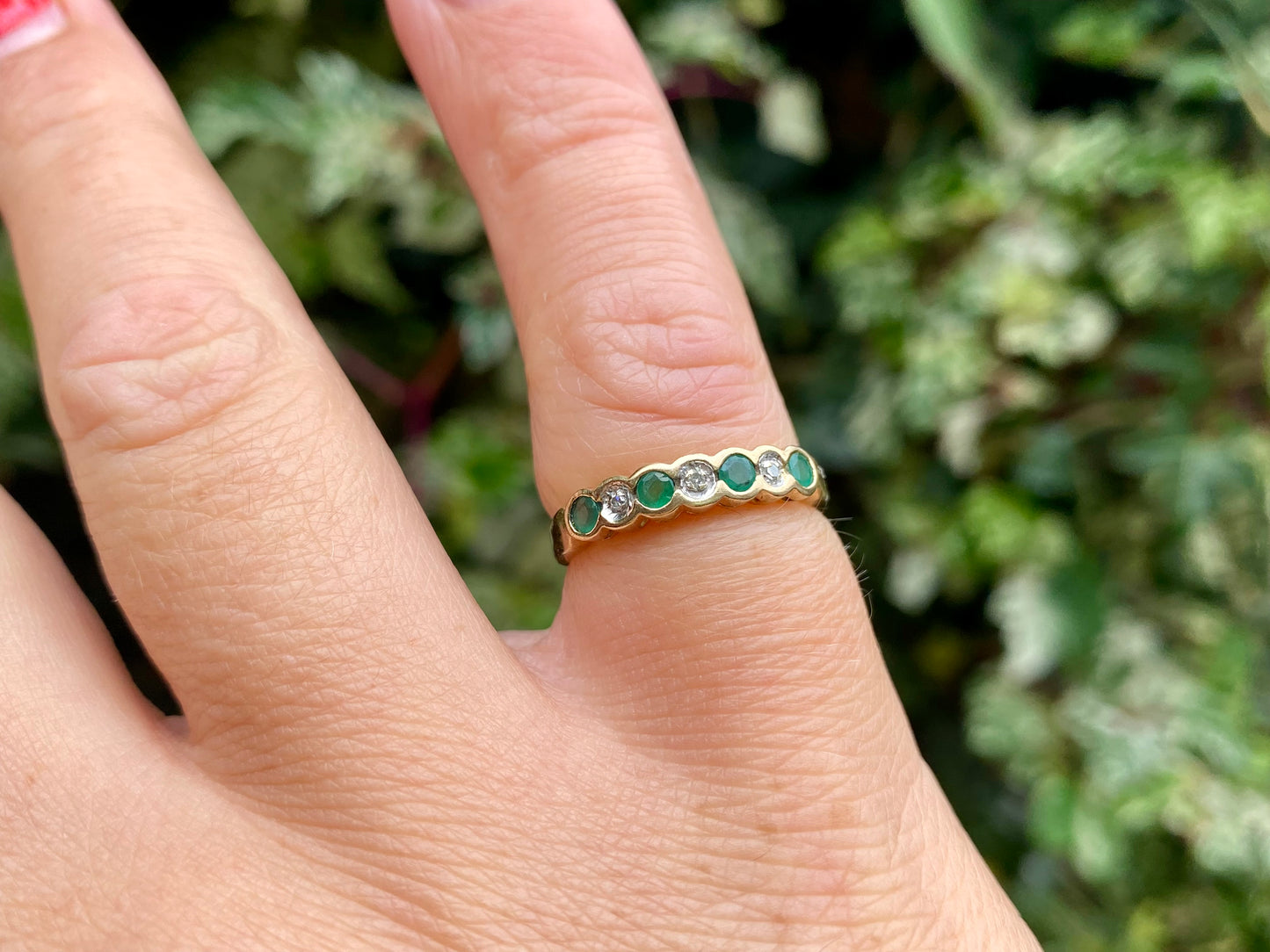 9ct Gold Emerald & Diamond Ring