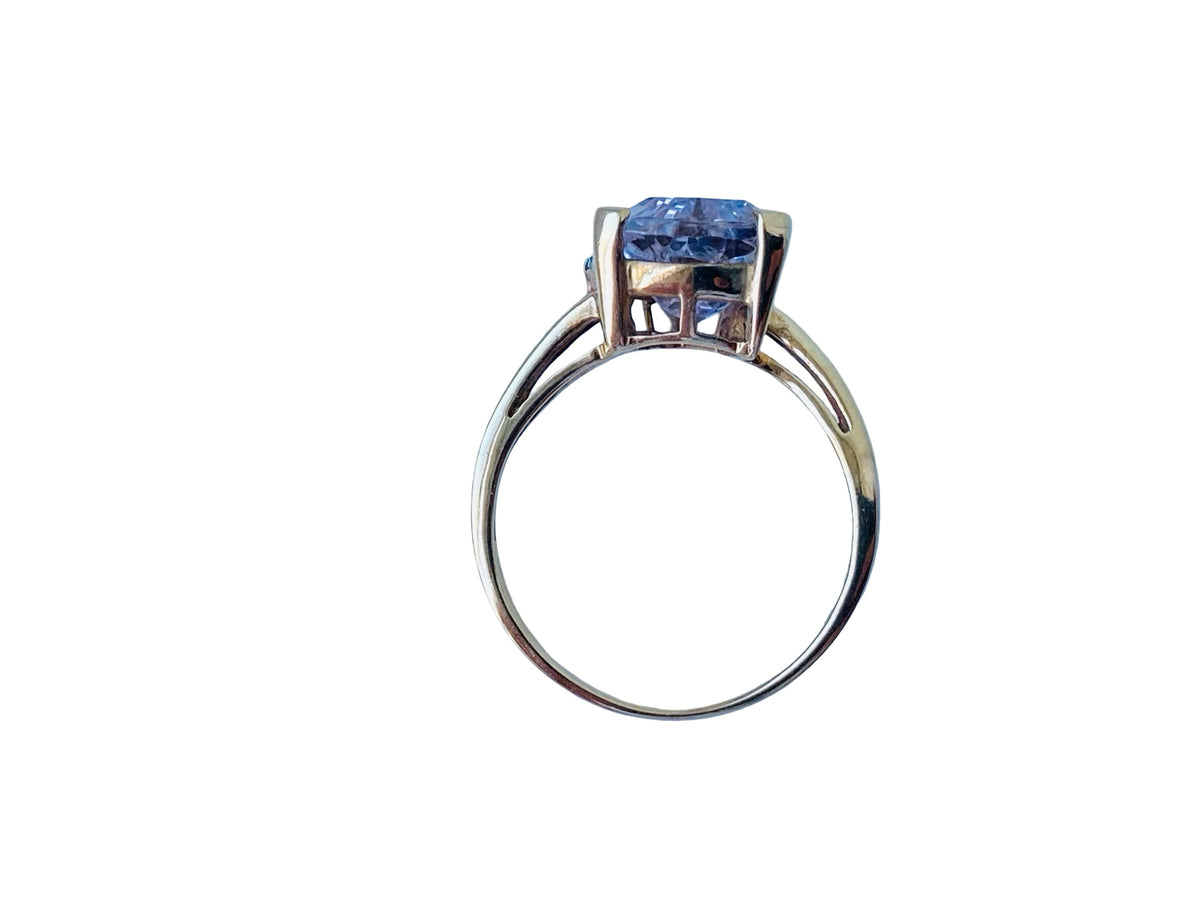 9ct Gold Kunzite & Diamond Ring