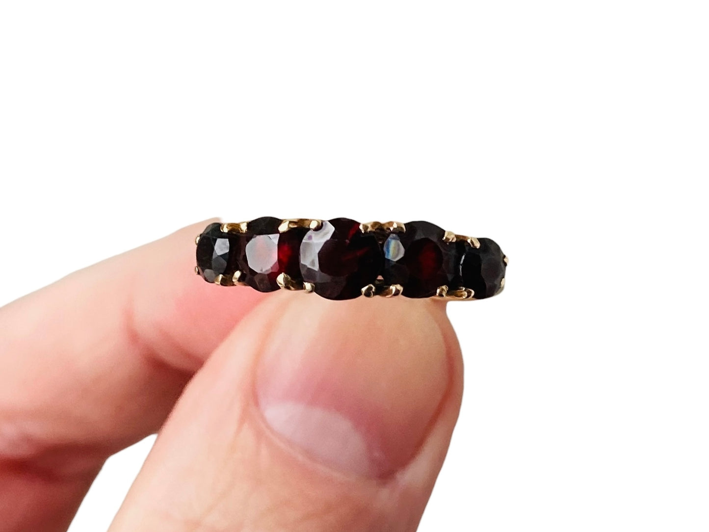 Vintage 9ct Gold Garnet Ring