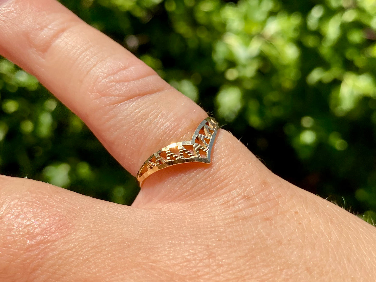 Vintage 9ct Gold Wishbone Ring