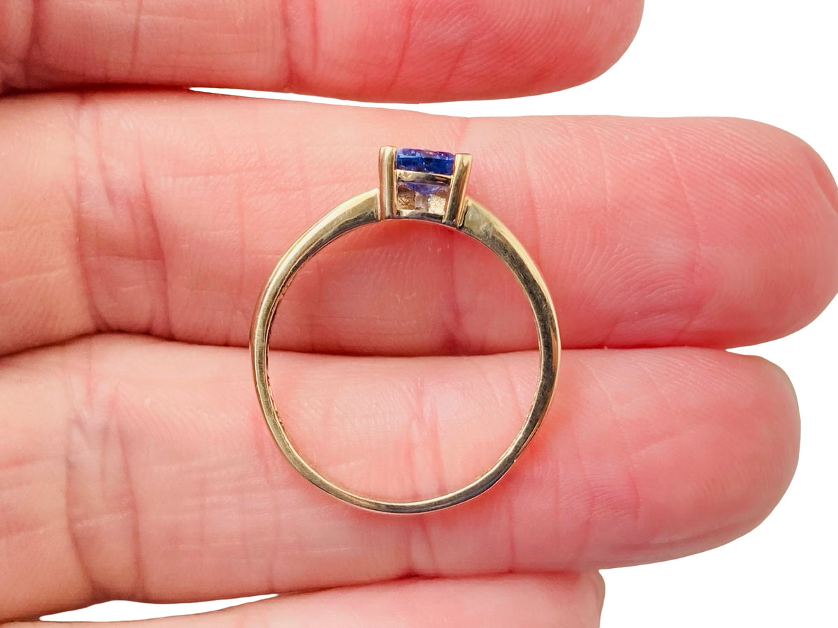 9ct Gold Tanzanite Ring