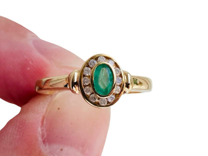 9ct Gold Emerald & Diamond Ring