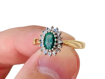 18ct Gold Emerald & Diamond Ring