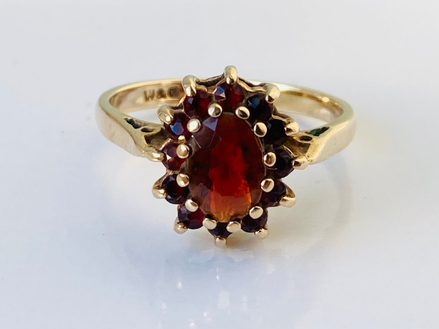 Vintage 9ct Gold Garnet Ring