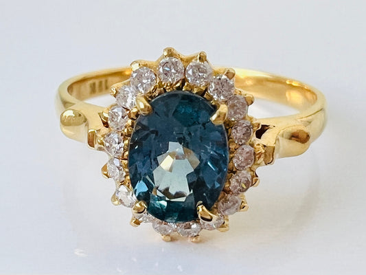 Vintage 18ct Gold Topaz & Diamond Ring