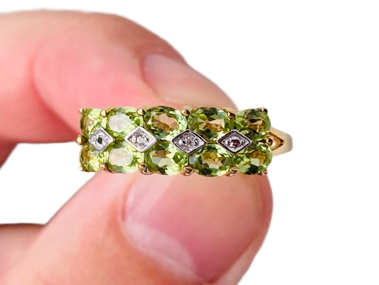 9ct Gold Peridot & Diamond Ring