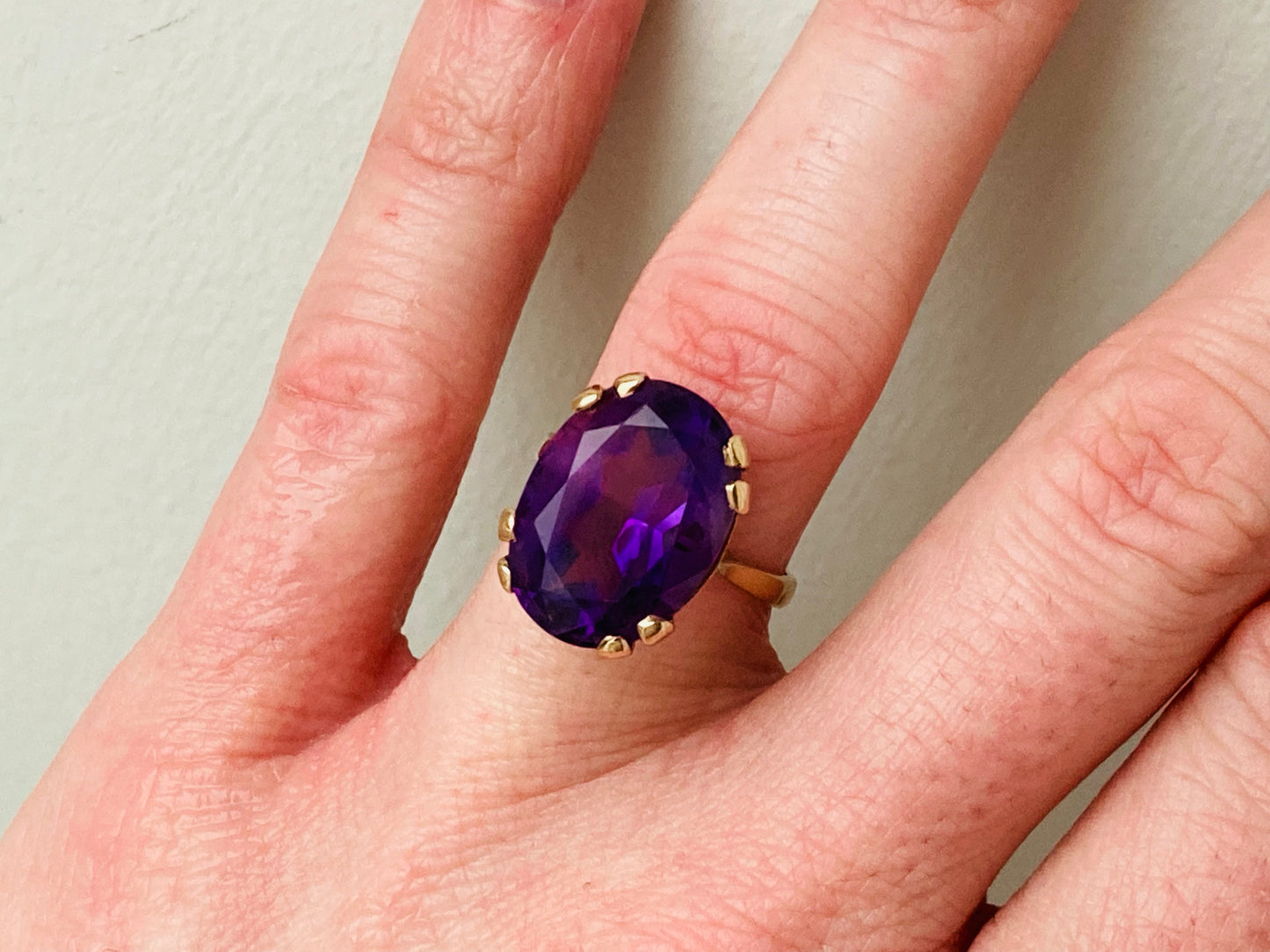 9ct Gold Amethyst Ring