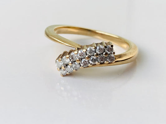 9ct Gold Diamond Ring
