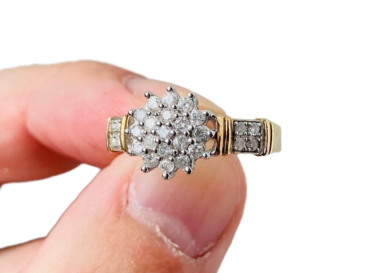 9ct Gold Diamond Cluster Ring