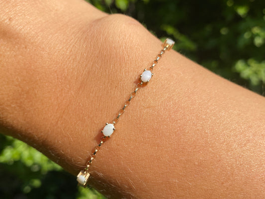9ct Gold Opal Bracelet