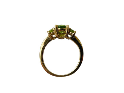9ct Gold Peridot Ring
