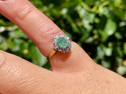 Vintage 9ct Gold Emerald & Diamond Ring