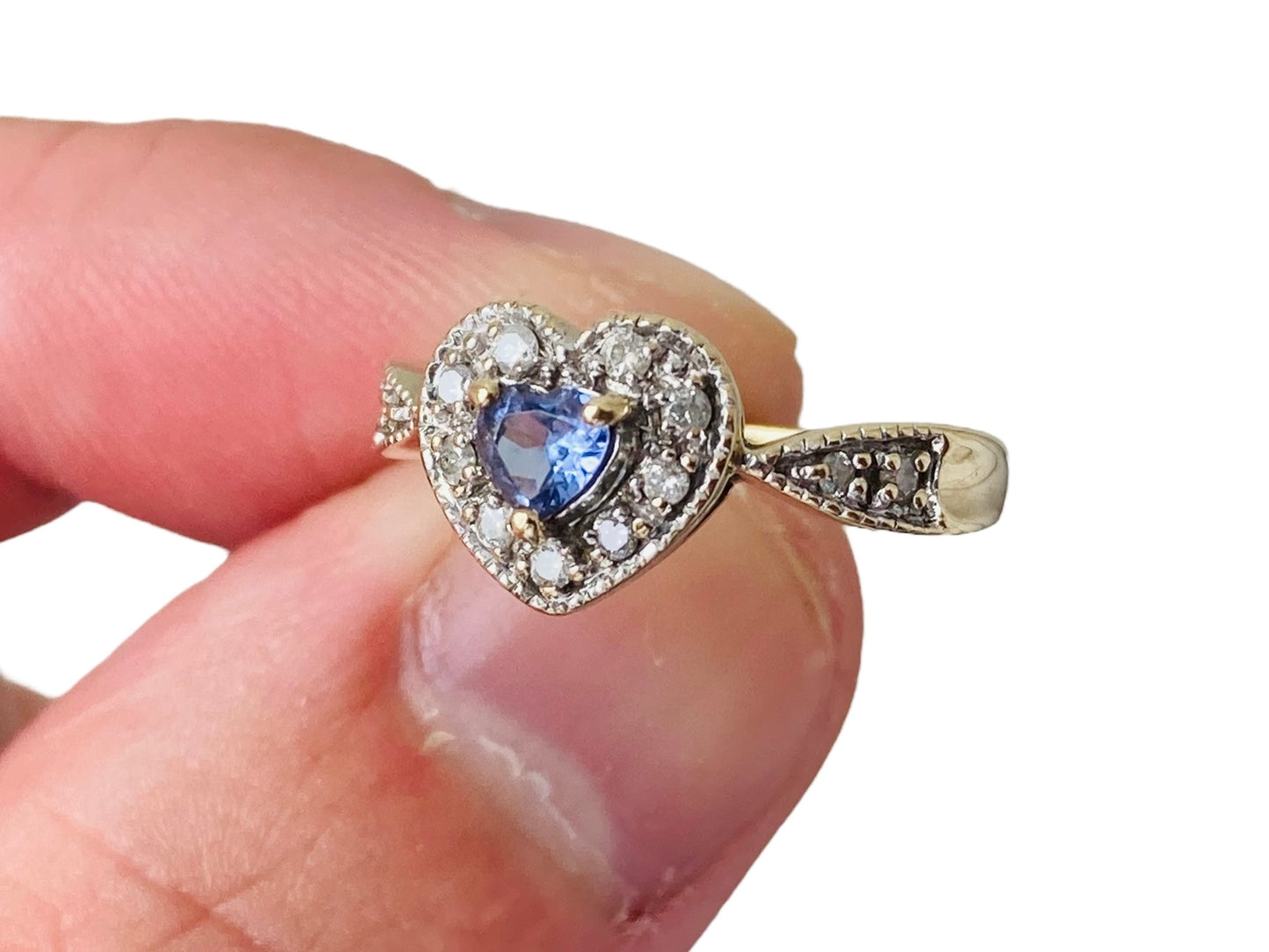 9ct Gold Tanzanite & Diamond Ring