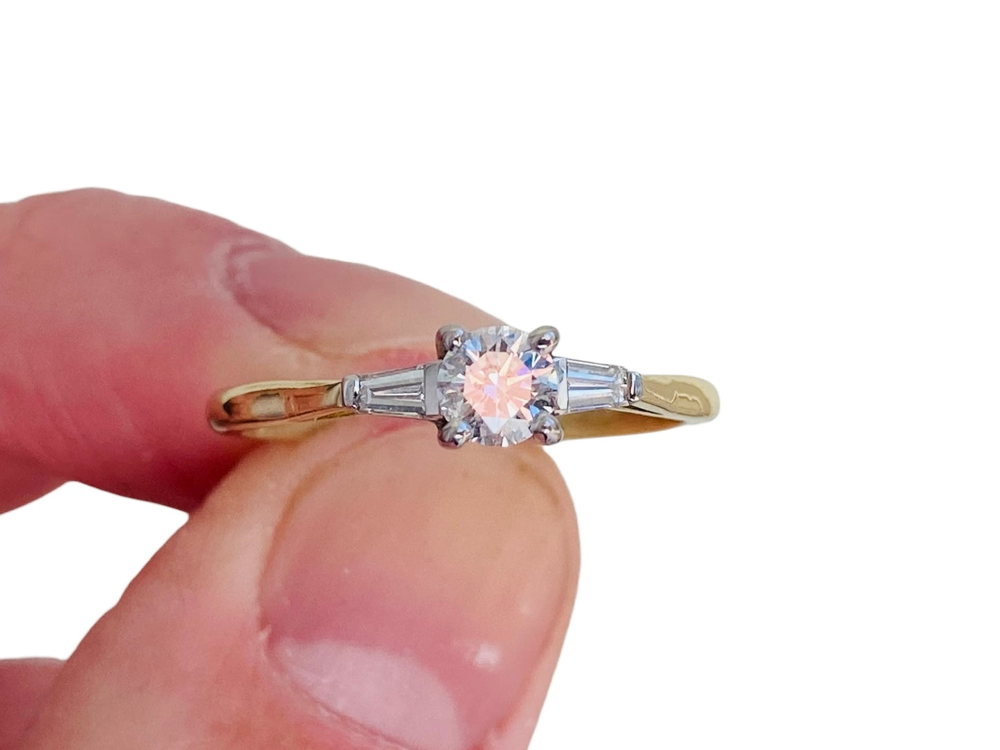 18ct Gold Three-Stone Diamond Ring