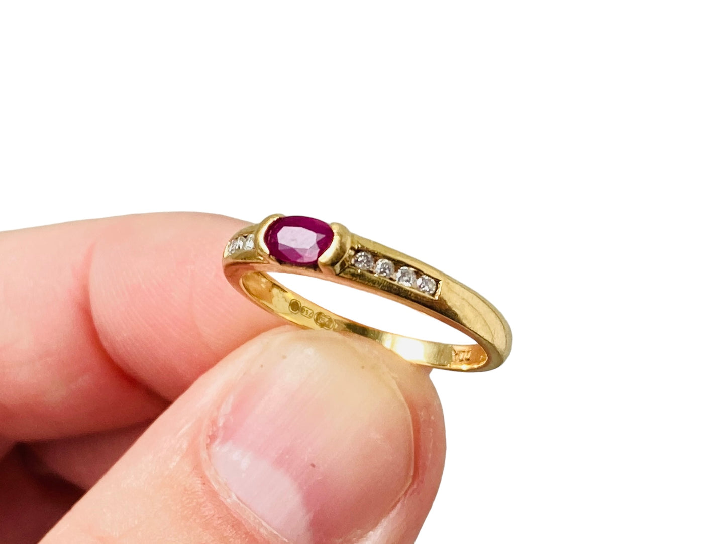 18ct Gold Ruby & Diamond Ring