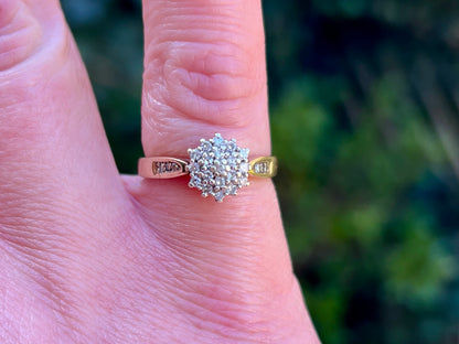 Vintage 9ct Gold Diamond Ring