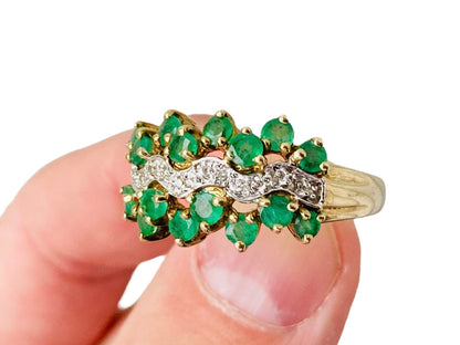 9ct Gold Emerald & Diamond Ring