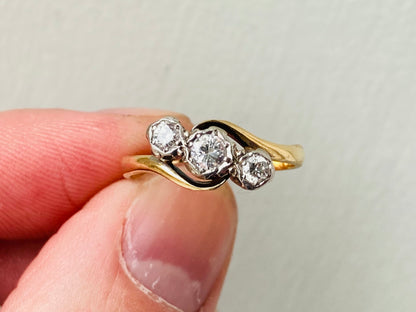 Antique 18ct Gold Diamond Ring