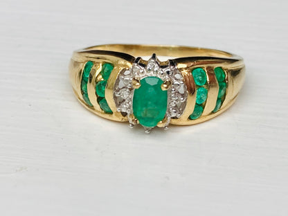 14ct Gold Emerald & Diamond Ring