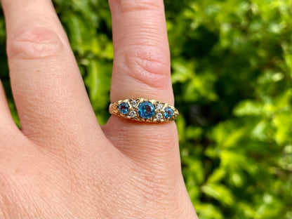 Vintage 9ct Gold Topaz & Diamond Ring