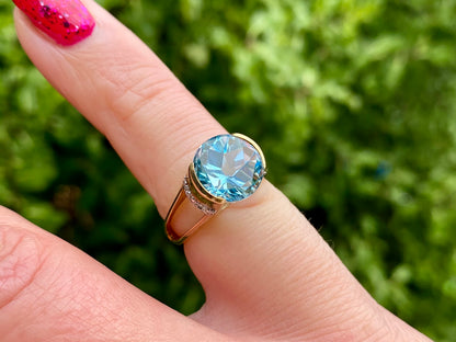 9ct Gold Topaz & Diamond Ring