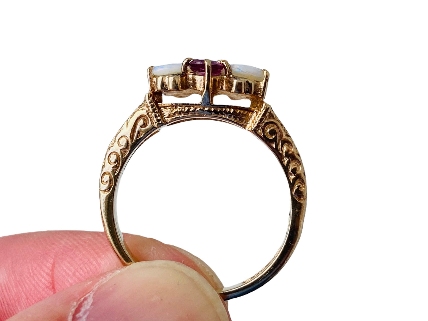 Vintage 9ct Gold Opal & Ruby Ring
