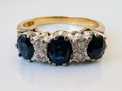 Vintage 18ct Gold Sapphire & Diamond Ring