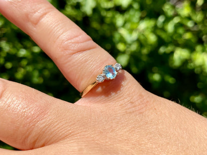 9ct Gold Aquamarine & Diamond Ring