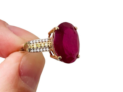 9ct Gold Ruby & Diamond Ring