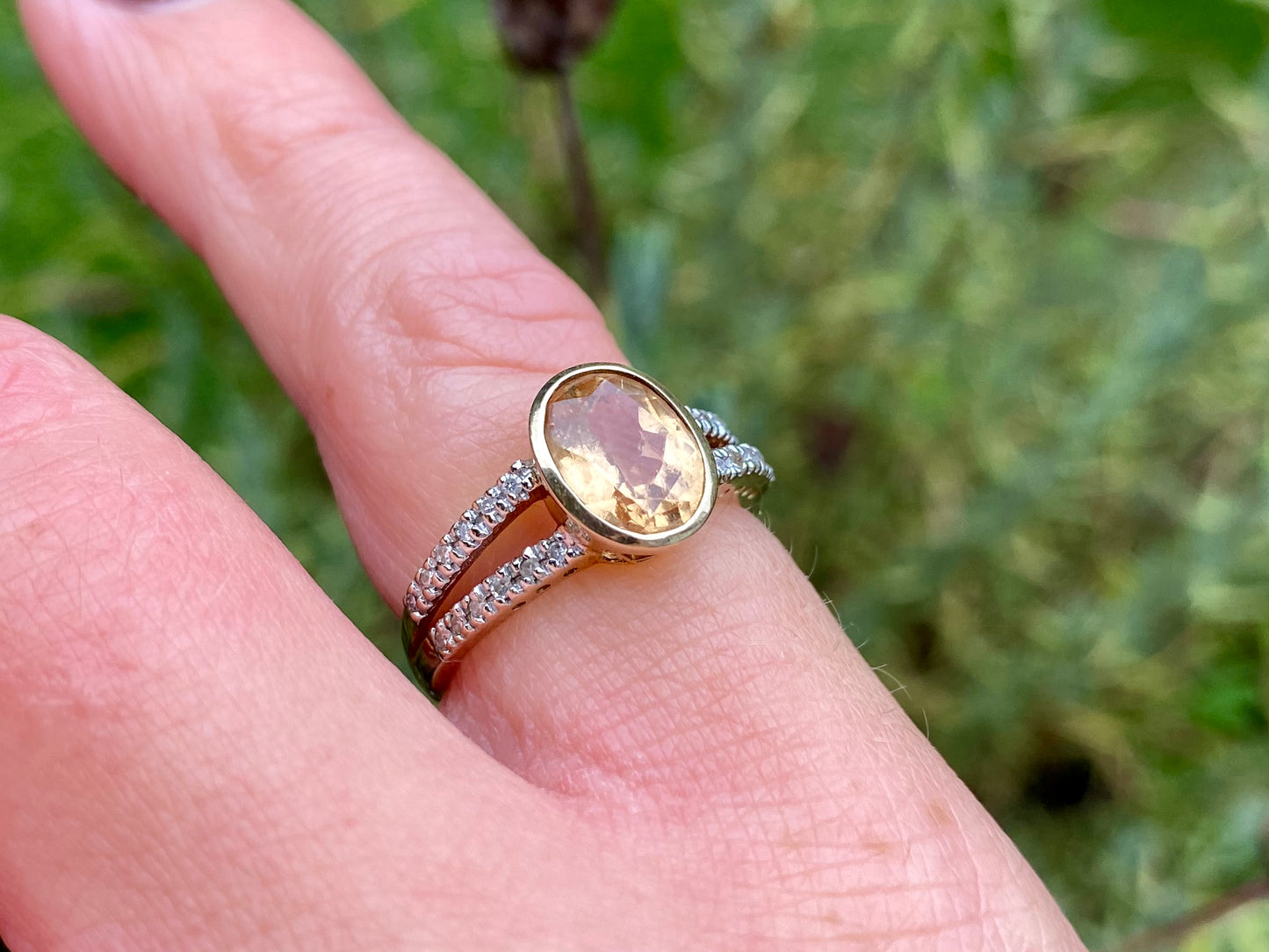 9ct Gold Citrine & Diamond Ring