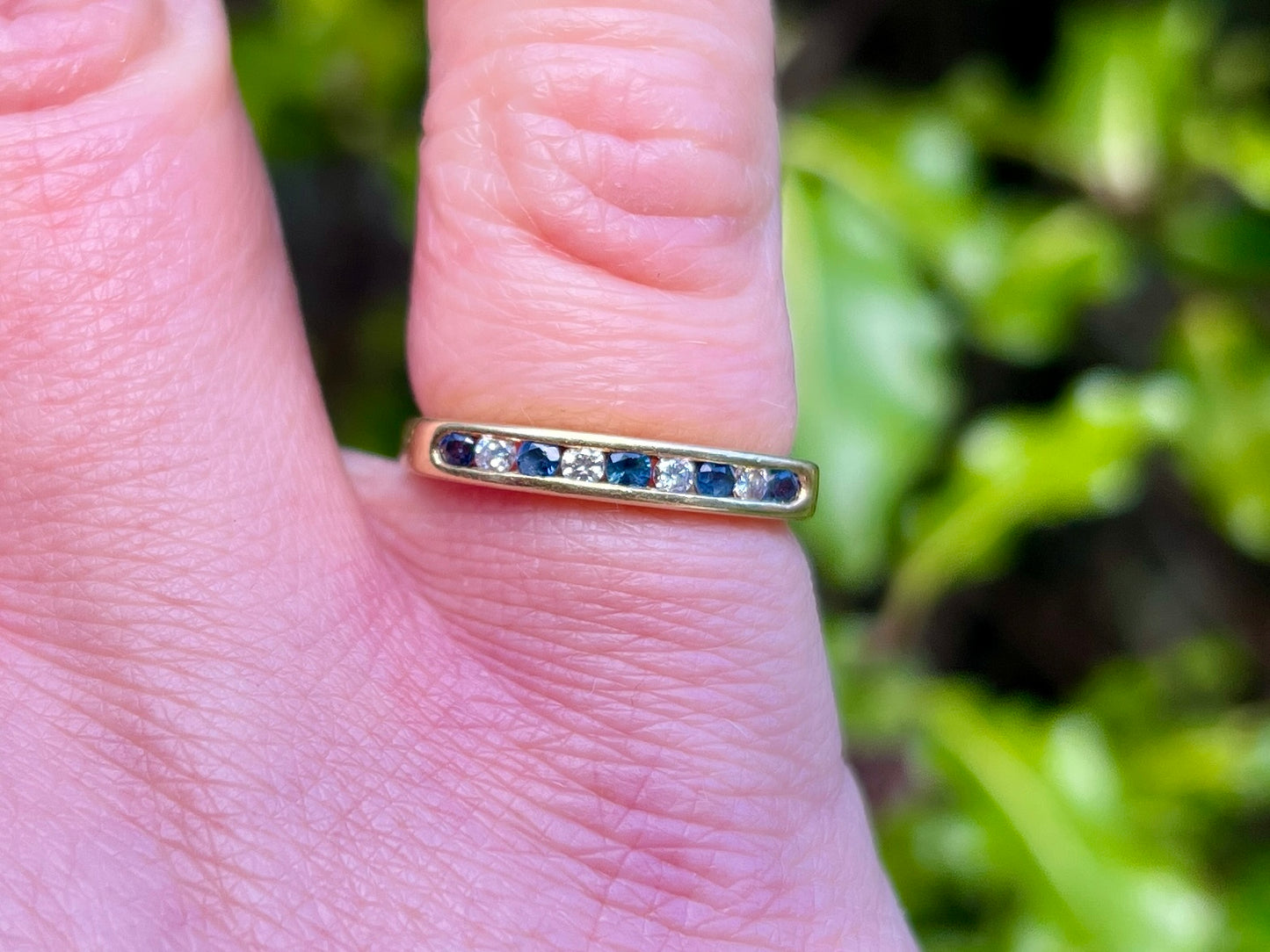 18ct Gold Sapphire & Diamond Ring