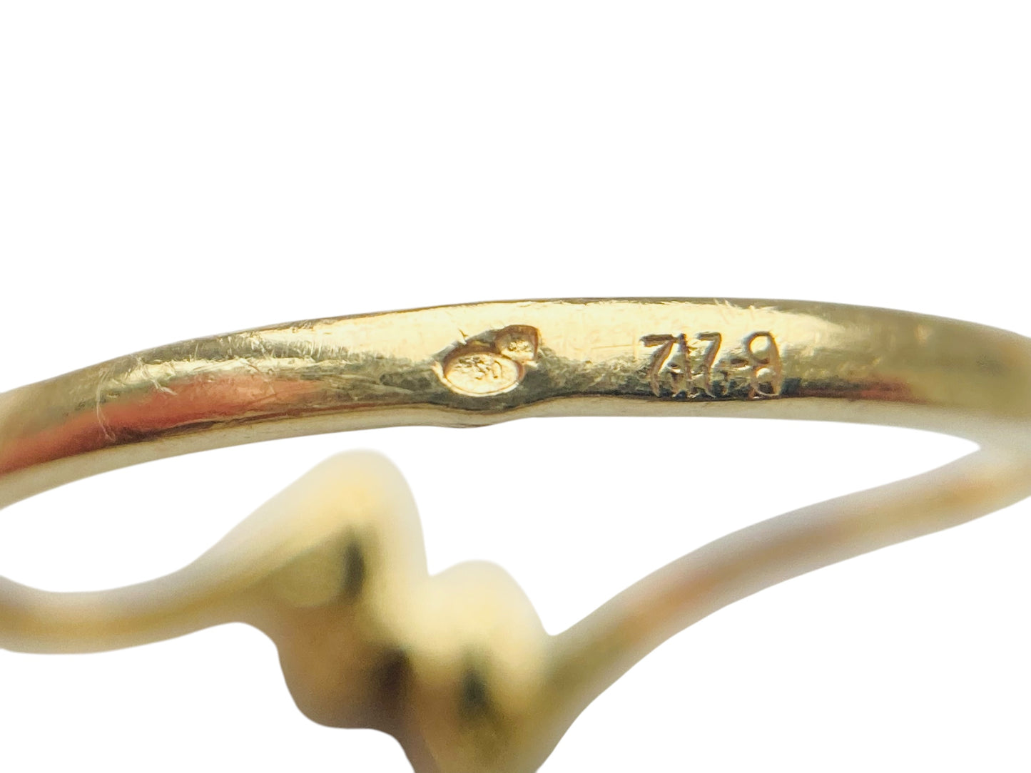 18ct Gold Sapphire & Diamond Ring