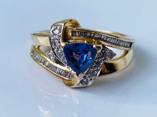 14ct Gold Tanzanite & Diamond Ring