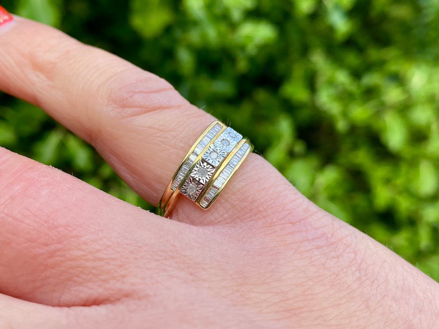 9ct Gold Diamond Ring