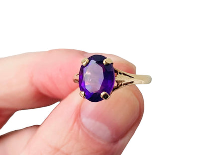 Vintage 9ct Gold Amethyst Ring