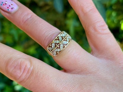 9ct Gold Diamond Ring