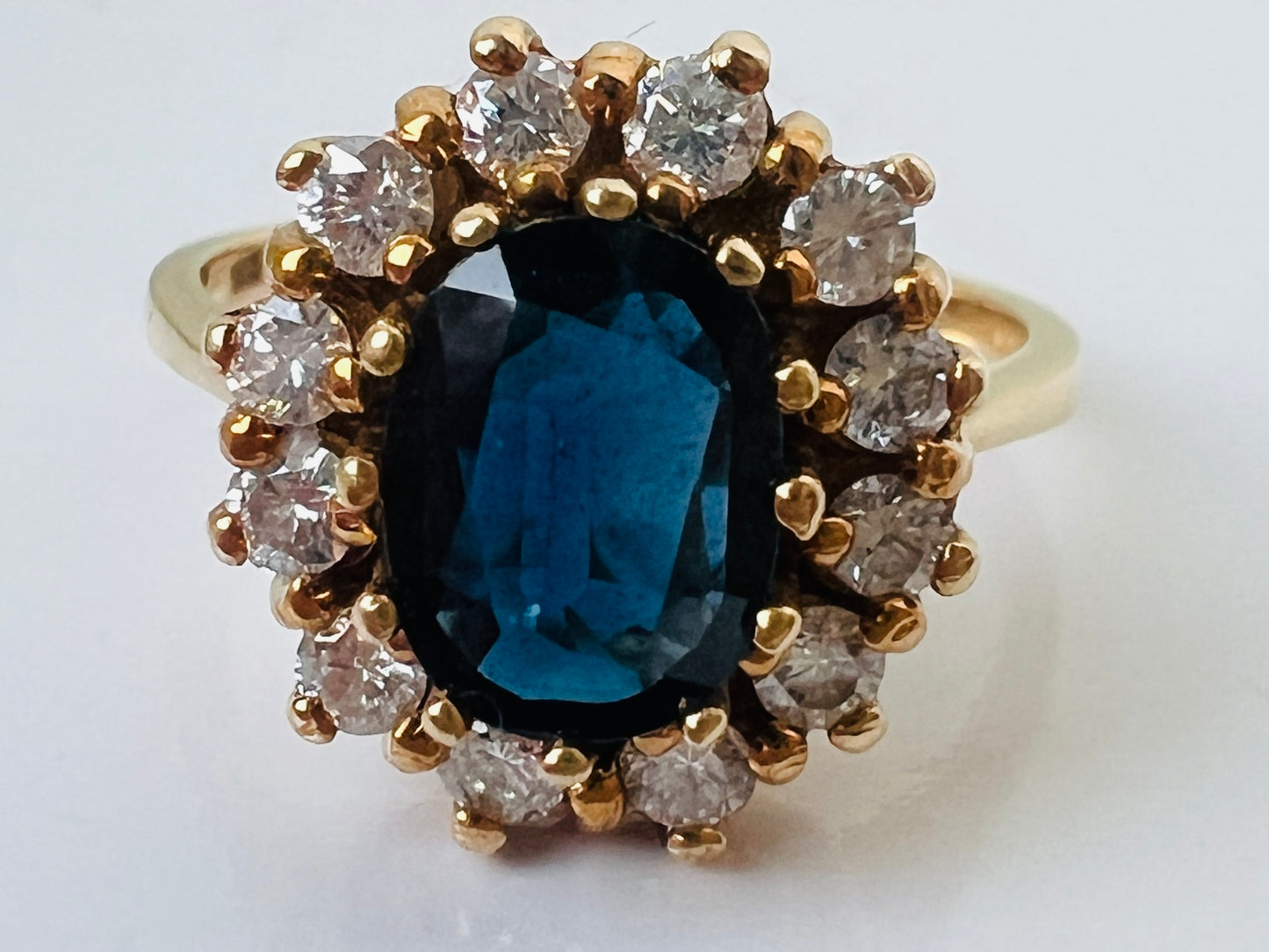 Vintage 18ct Gold Sapphire & Diamond Ring