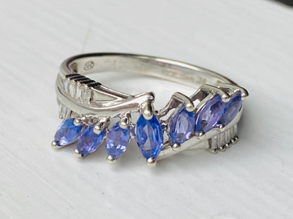 9ct Gold Tanzanite & Diamond Ring