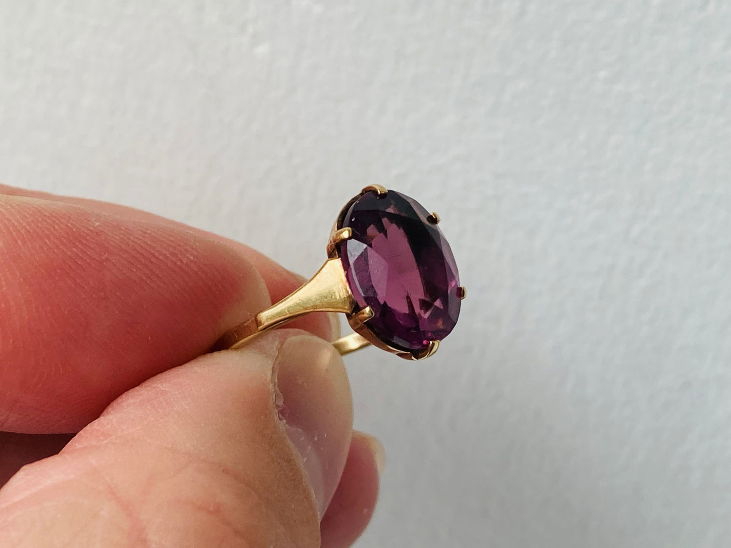 Vintage 9ct Gold Amethyst Ring